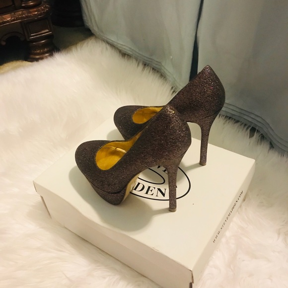 Jessica Simpson - Picture 4 of 5